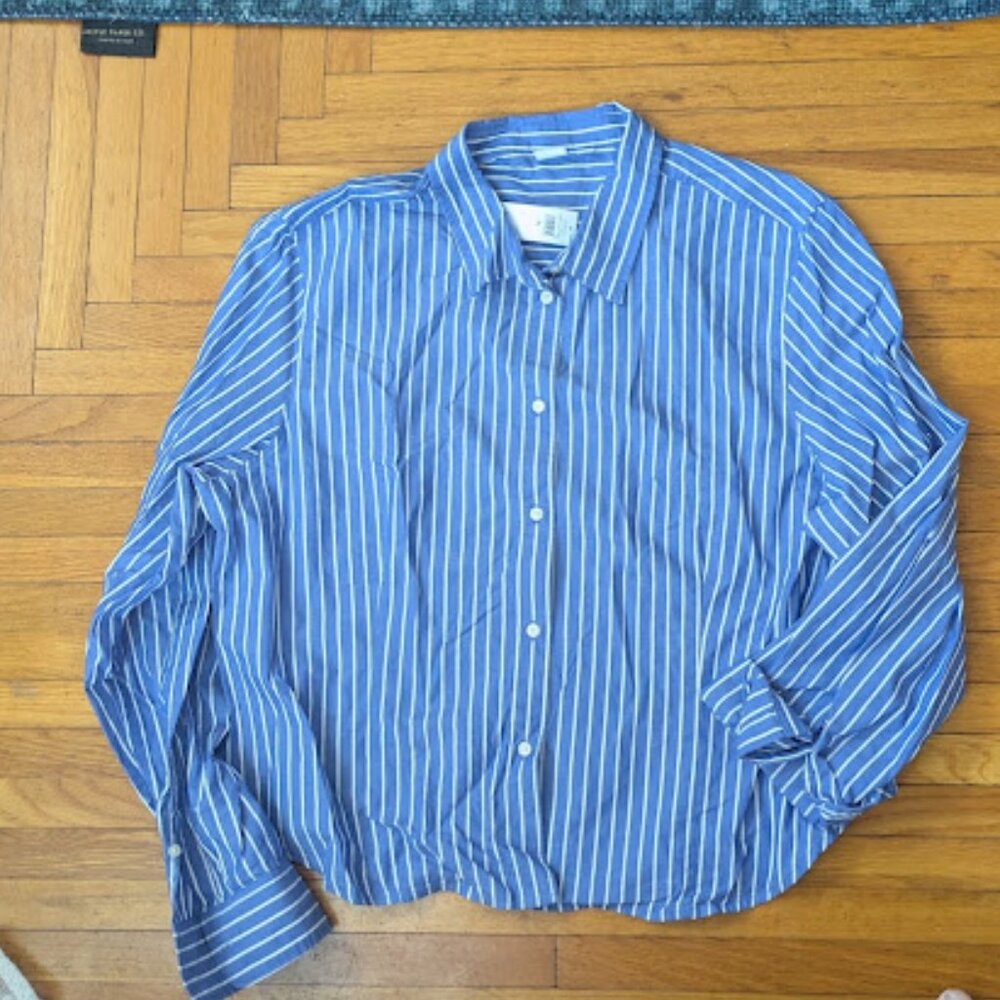 NEW GAP Women Sz XL Shirt Top Button Up Blue White Striped Cropped 100% Cotton